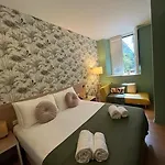 Hotel The Convo 3*